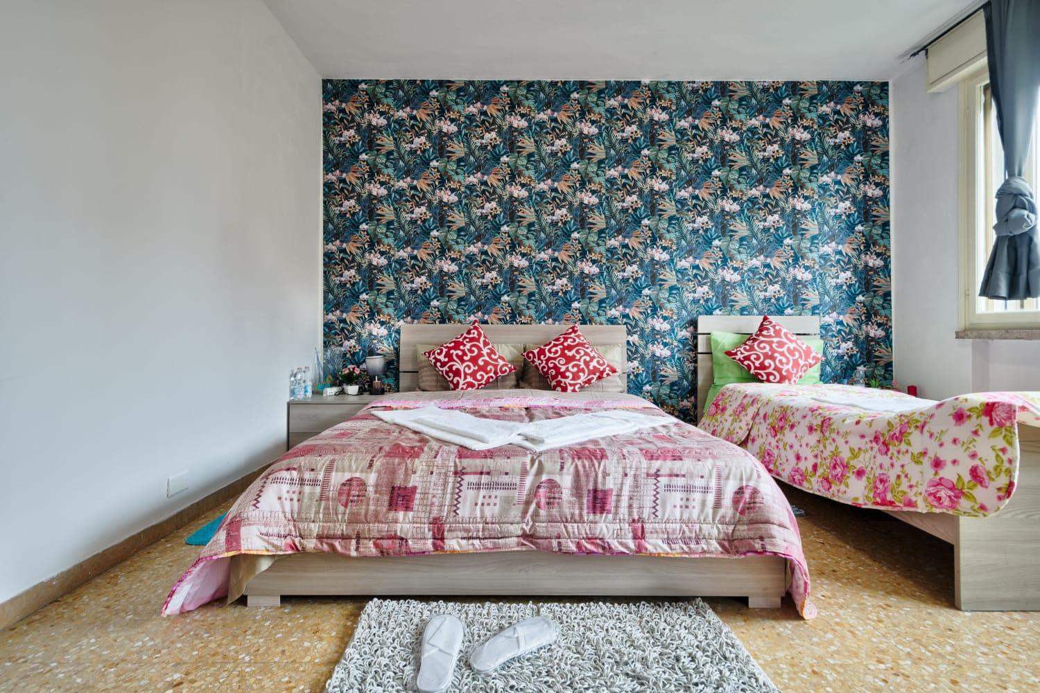 R & R - Private With Shared Bathroom Guest house Venice